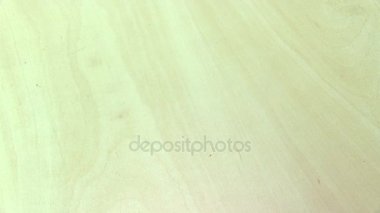 El Transfer et sandviç susam, domates ve salatalık ile Bun dan