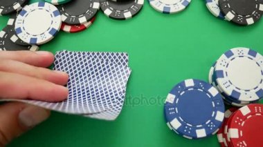 Poker oyuncusu Poker bahis yapar