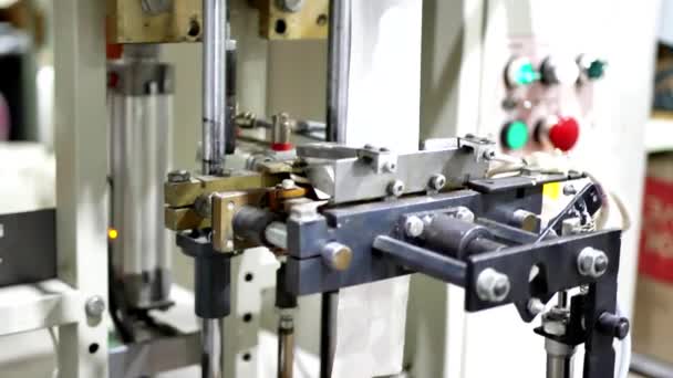 Machine d'emballage pour l'emballage de produits chimiques ou de poudres — Video