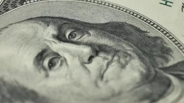 100 dolarlık banknot Başkan Benjamin Franklin ile