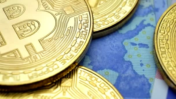 Złote Monety Bitcoin Btc Obracanie Rachunki Euro — Wideo stockowe