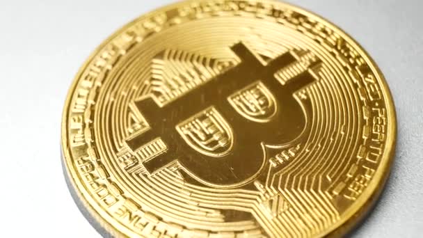 Altın Bitcoin Btc sikke döndürme — Stok video