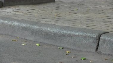 Bisikletin merdiven üstünde ayağa kalk