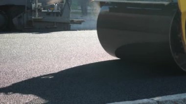 Yeni Asfalt Yolu İnşaat Altında