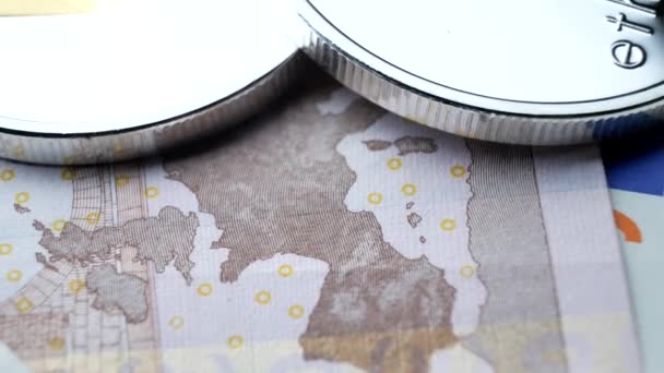 Ätherum, Münzen und Euro-Scheine — Stockvideo