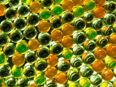 Parlak, tam renkli arka planı renkli hidrojel topları.