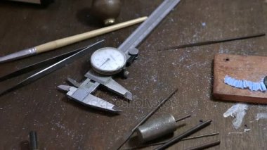 Ring'in mum kalıp işi Goldsmith.