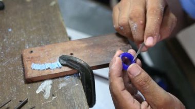 Takı craftman kullanım küçük el dosyası yapmak bir halkanın mum kalıp.