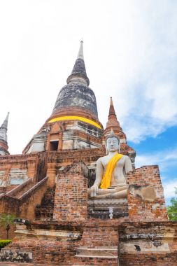 Buda heykeli Wat Yai Chai Mongkol, Ayutthaya, Tayland.