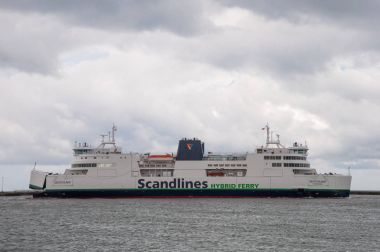 Rodby, Danimarka - 14 Nisan 2017. Scandlines Ferry Deutschland Roedby Port Danimarka