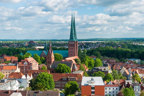 Vista aérea da cidade alemã de Lubeck — Fotografia de Stock