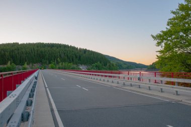 Almanya'da Oker havzanın geçiş Köprüsü