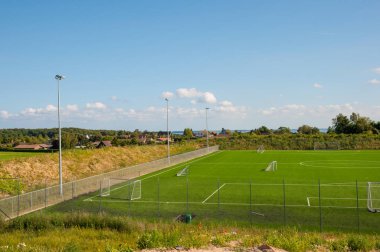 suni çim futbol sahası