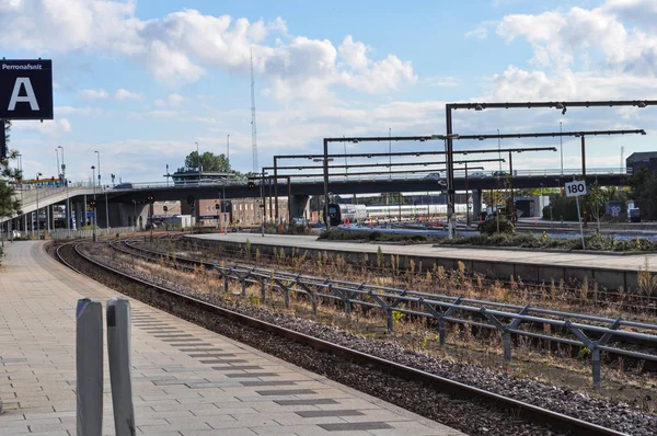 Платформы на вокзале Ольборг в Дании — стоковое фото