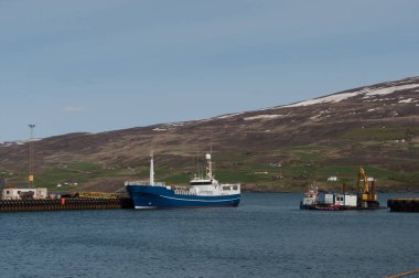 İzlanda limanda Akureyri