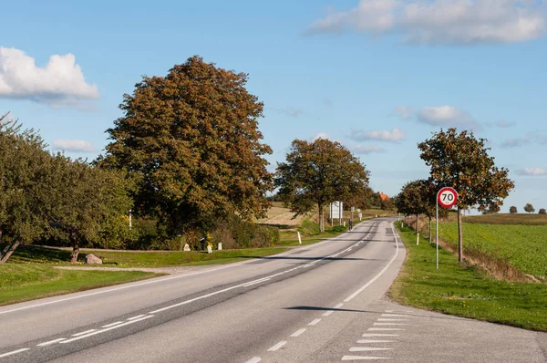 Danimarka Bogoe Adası yolda 