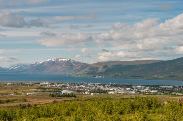 Città di Akureyri in Islanda — Foto Stock