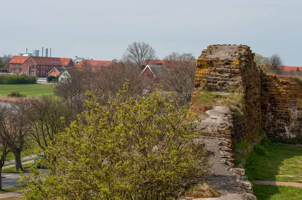 Hradní zeď na Vordingborg zříceniny hradu — Stock fotografie
