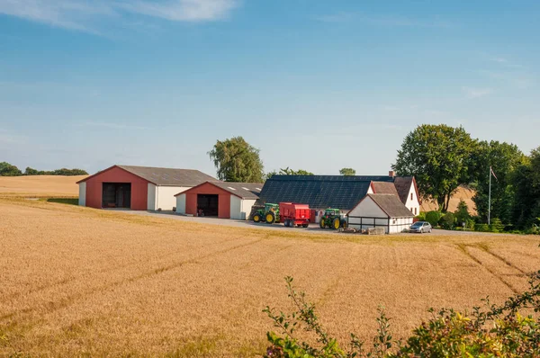 Azienda agricola sull'isola di Moen in Danimarca — Foto Stock