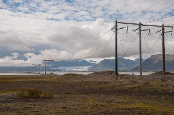 güç hatları yılında İzlanda manzara