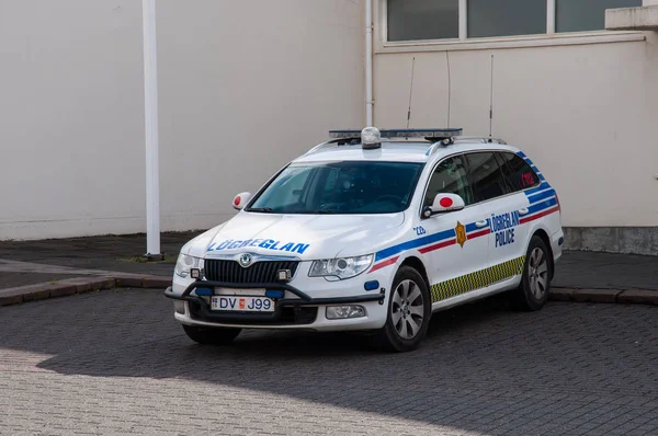 Hofn, İzlanda - 16 Ağustos. 2017: İzlanda polis arabası
