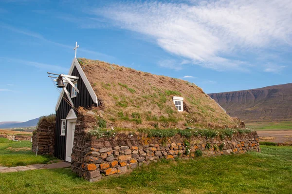 瑟伊拜尔教会在冰岛 — 图库照片