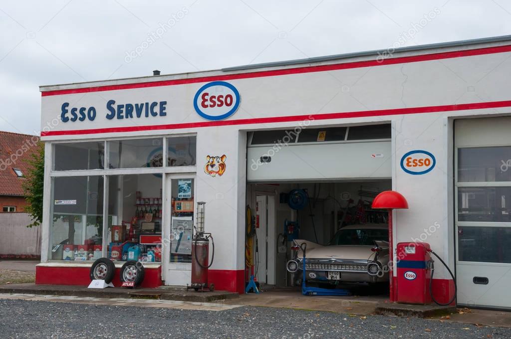 Petrol Prices In France >> Old restored vintage Esso petrol station – Stock Editorial ... Petrol Prices In France >> Old restored vintage Esso petrol station – Stock Editorial ...