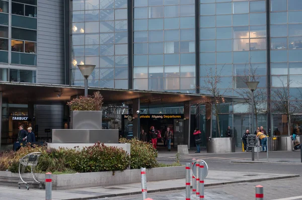 Entrada a la Terminal 3 del Aeropuerto de Copenhague —  Fotos de Stock