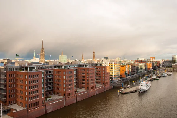Hafencity el distrito de la ciudad de Hamburgo —  Fotos de Stock