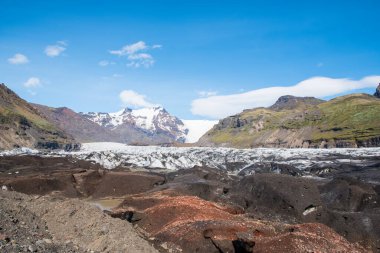 Güney İzlanda 'daki Svinafellsjokull buzulu