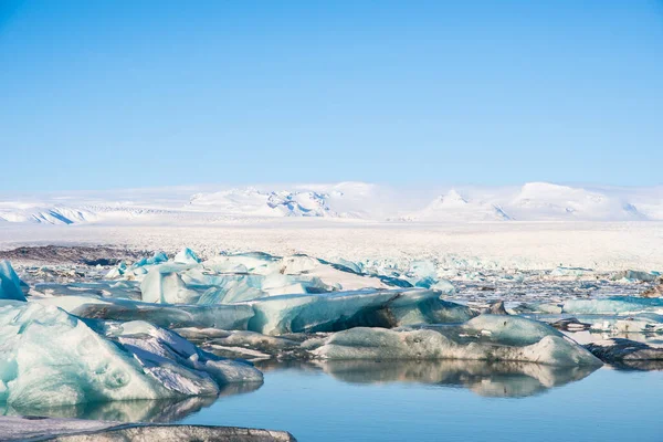 冰岛南部Jokulsarlon冰川湖的冰山 — 图库照片
