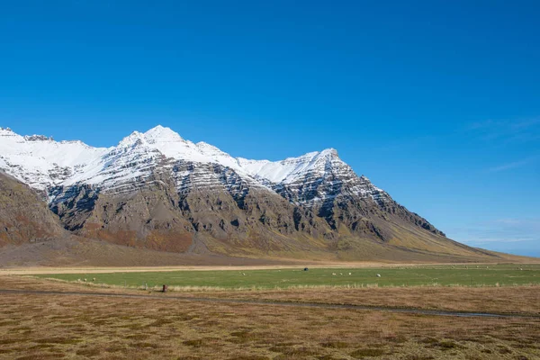 Kalfafellsdalur valley in South Iceland — Stok fotoğraf