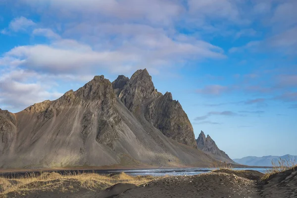 Montagna Vestrahorn nell'Islanda sudorientale — Foto Stock