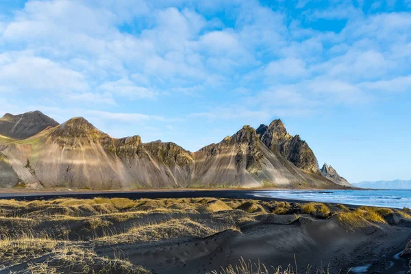 Hora Vestrahorn na jihovýchodě Islandu — Stock fotografie