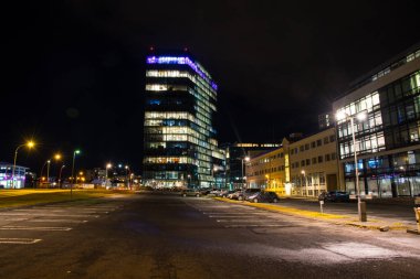 Reykjavik şehir merkezindeki modern ofis binaları