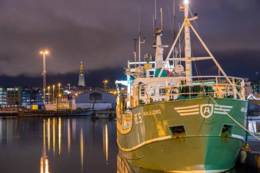 Reykjavik İzlanda - 31 Ekim. 2019: Reykjavik limanında Seine balıkçı teknesi