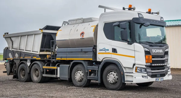 Hornafjordur Islandia Juli 2019 Scania Aspalt Letakan Truk — Stok Foto