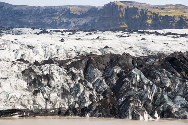 夏日冰岛南部的Solheimajokull冰川 — 图库照片