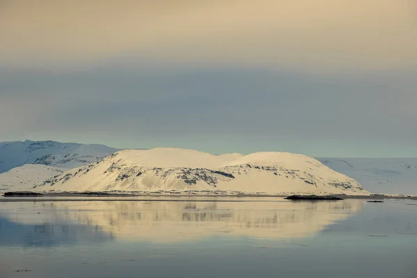 Nuvole Tempesta Che Entrano Nel Fiordo Hornafjordur Alla Fine Una — Foto Stock