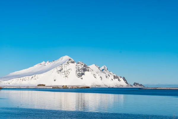 Klifatindur Montagna Hornafjordur Nel Sud Dell Islanda Una Soleggiata Giornata — Foto Stock
