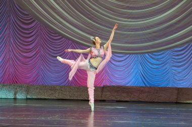 Klasik ve modern bale Degage