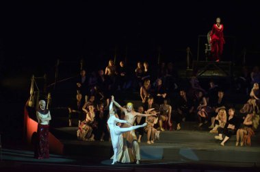 Müzikal ve koreografik eylem Carmina Burana
