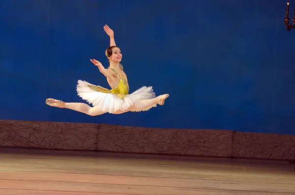 Класичного балету балету "Пахіта" — стокове фото
