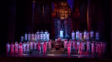 Klasik opera Aida.