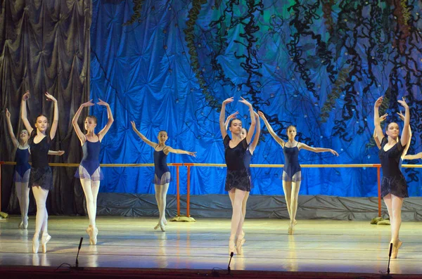 Show Tale ballet — Stock Photo, Image