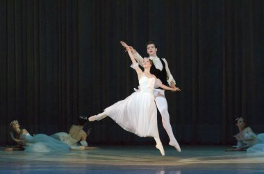 Sezonun konseri kapanıyor.