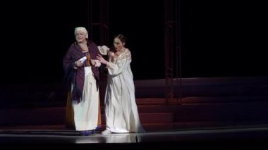  Eugene Onegin Operası