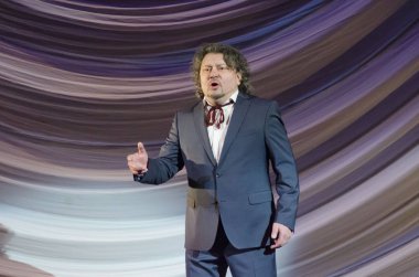 Tiyatro gösterisi Vivat Chayka