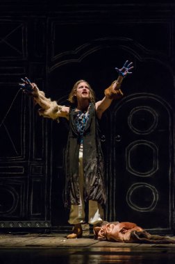 Antigone dramatik performans 