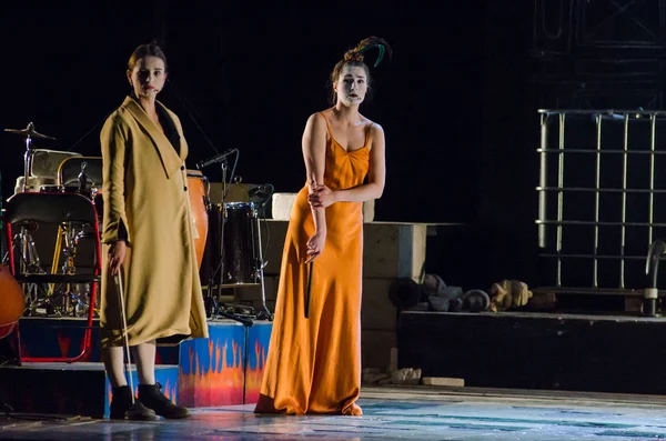 Antigone dramatik performans 